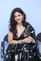Sonu Thakur Black Saree Photos